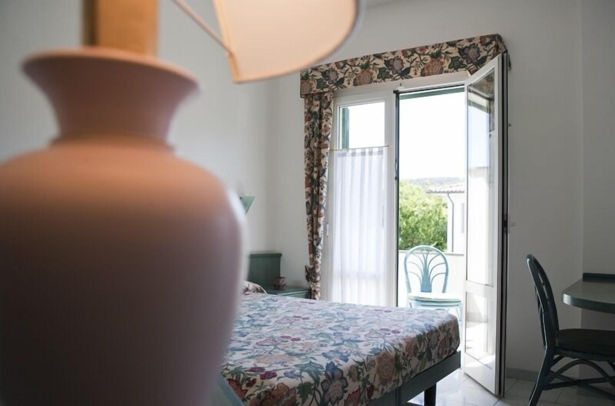 מרצ'יאנה מרינה Resort Hotel Tamerici מראה חיצוני תמונה