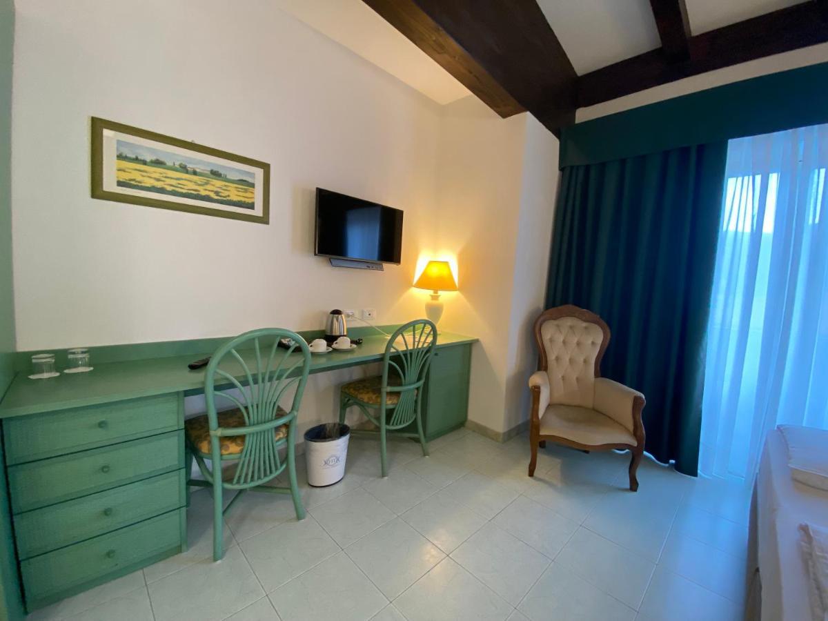 מרצ'יאנה מרינה Resort Hotel Tamerici מראה חיצוני תמונה